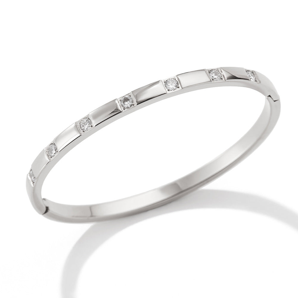 18K Gold Design Bracelet