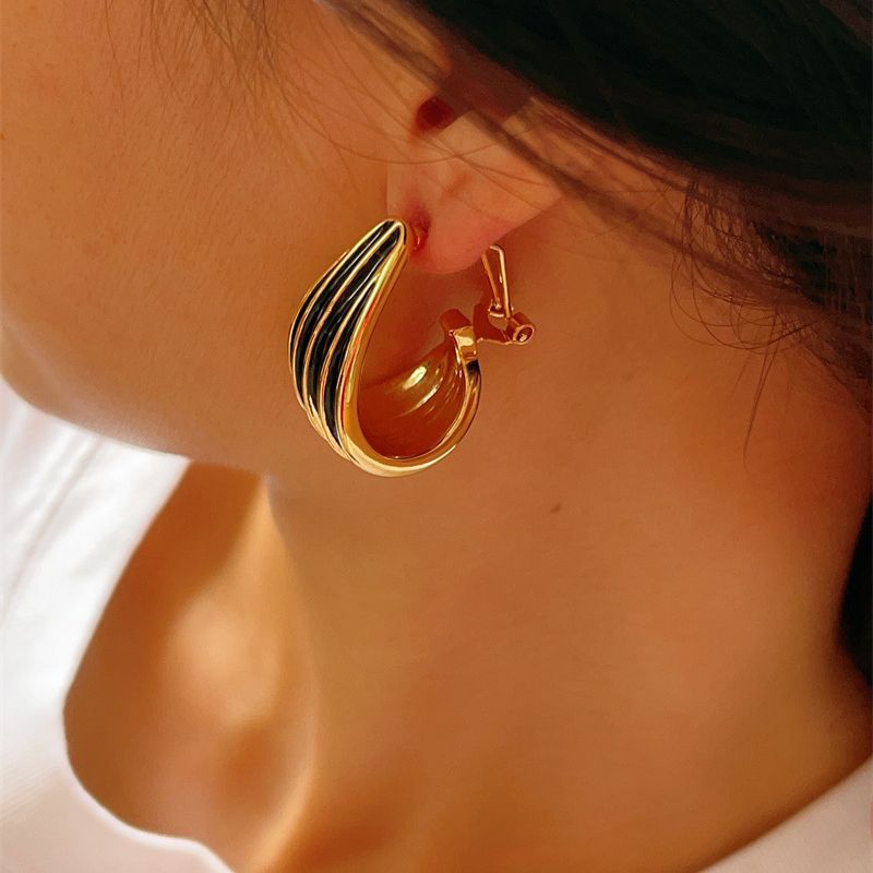 Drip C-Ring Elegant Earrings
