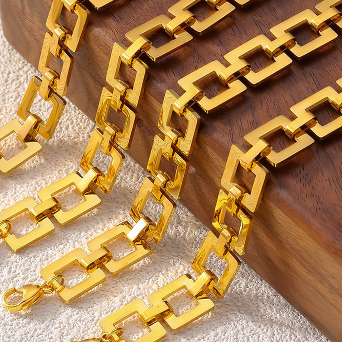 Gold Hollow Square Bracelet