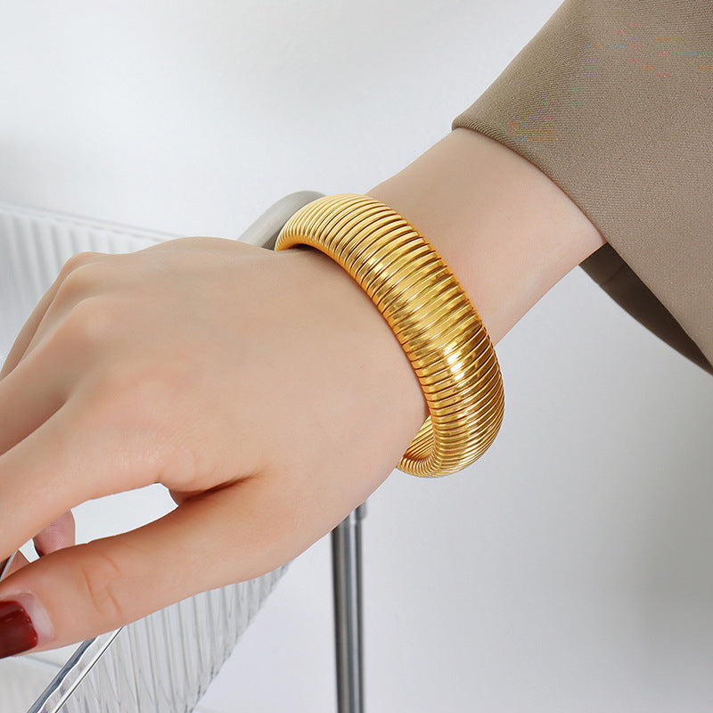 18K Gold Trendy Wide Style Bracelet