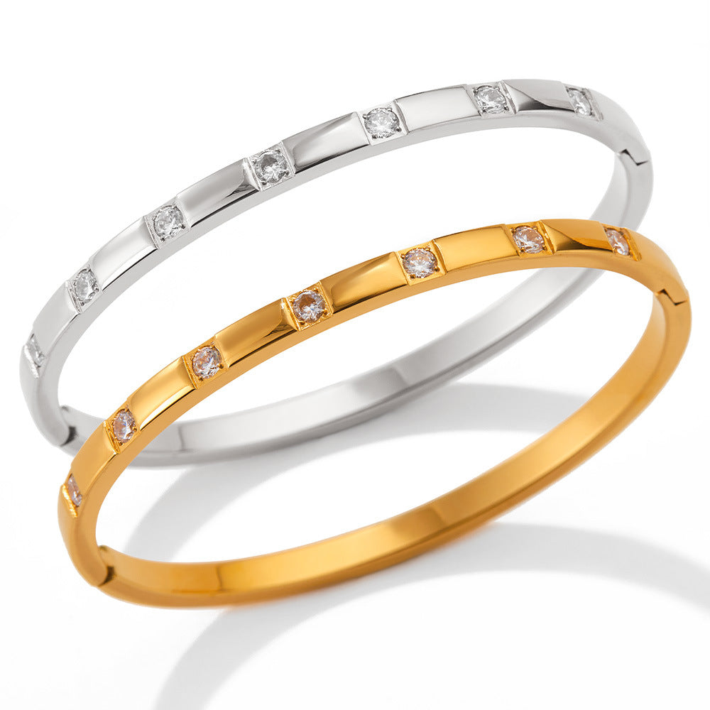 18K Gold Design Bracelet