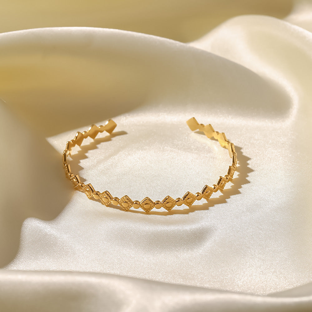 Open Antique Design Bracelet