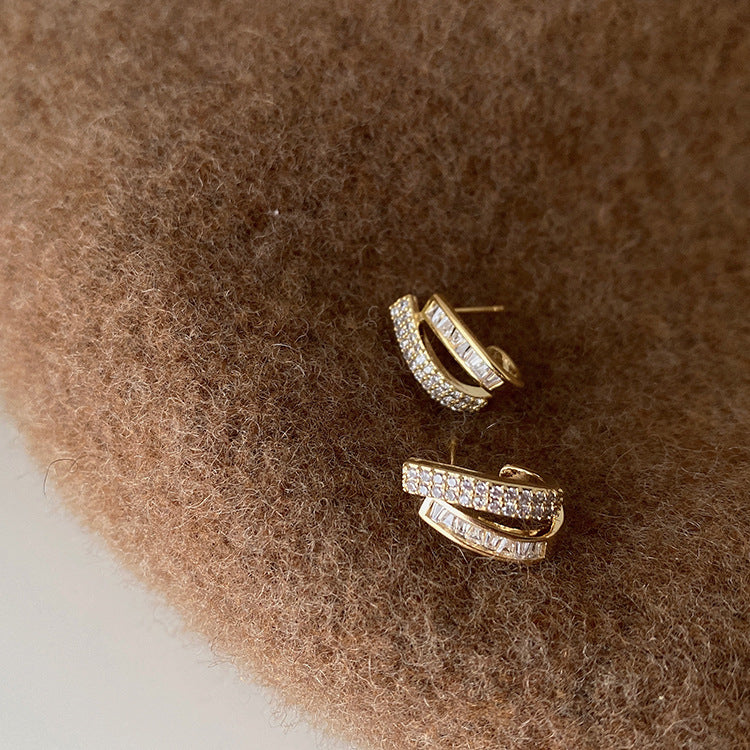 Gold Dazzling Diamond Earrings