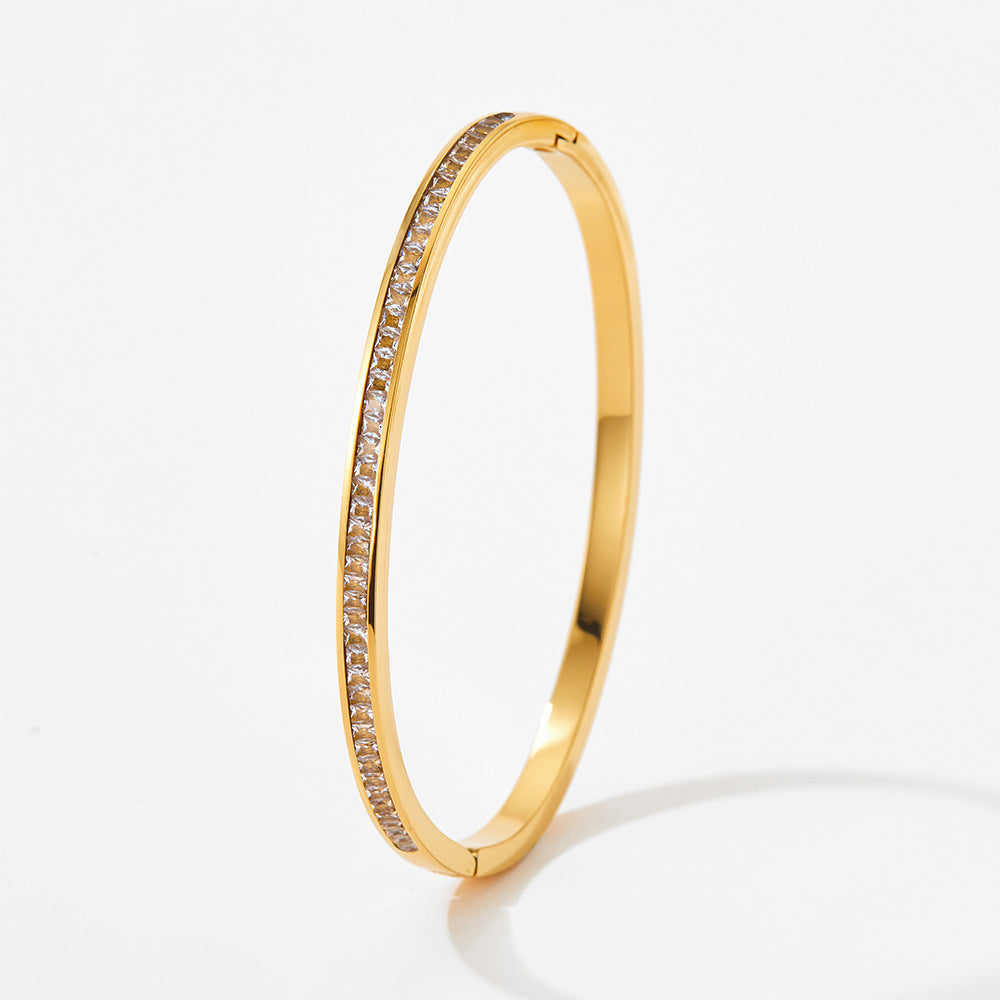 18K Gold Dazzling Diamond Bracelet