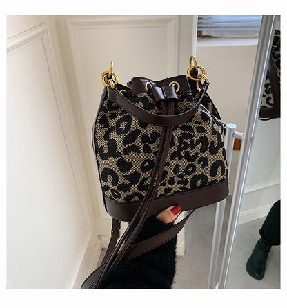Retro & Leopard Print Crossbody Bag
