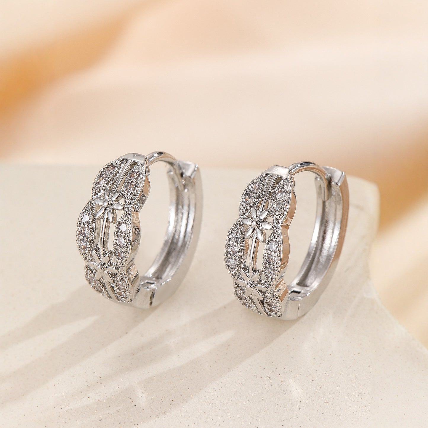 Luxurious Hollow Out Earrings