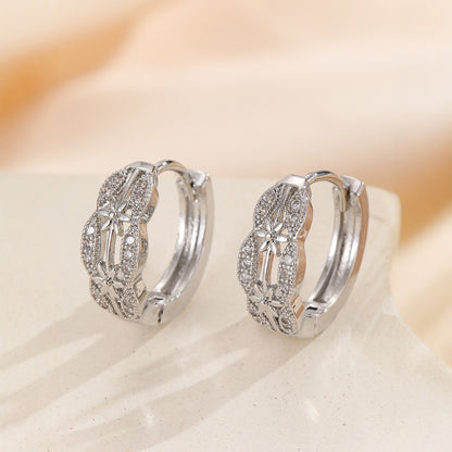 Luxurious Hollow Out Earrings