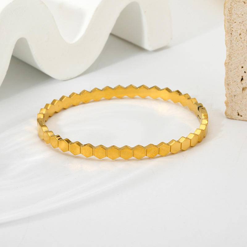 Hexagon-Shaped 18K Gold Bangle