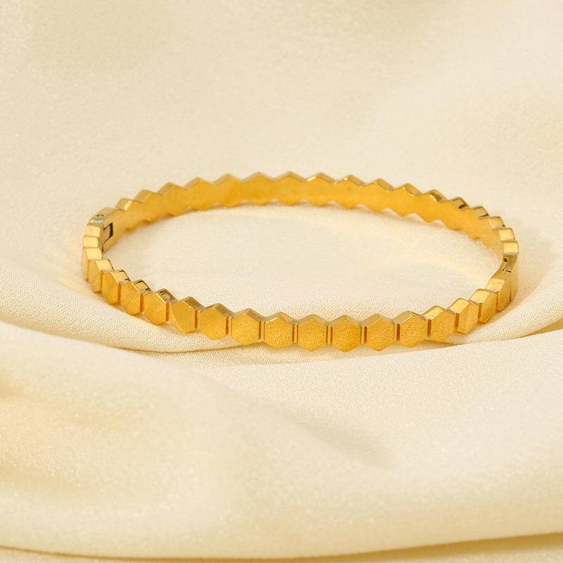 Hexagon-Shaped 18K Gold Bangle