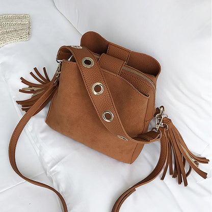 Bucket Bag Witn Tassel