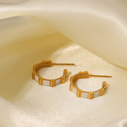 18k Gold C Shape Bamboo Earrings