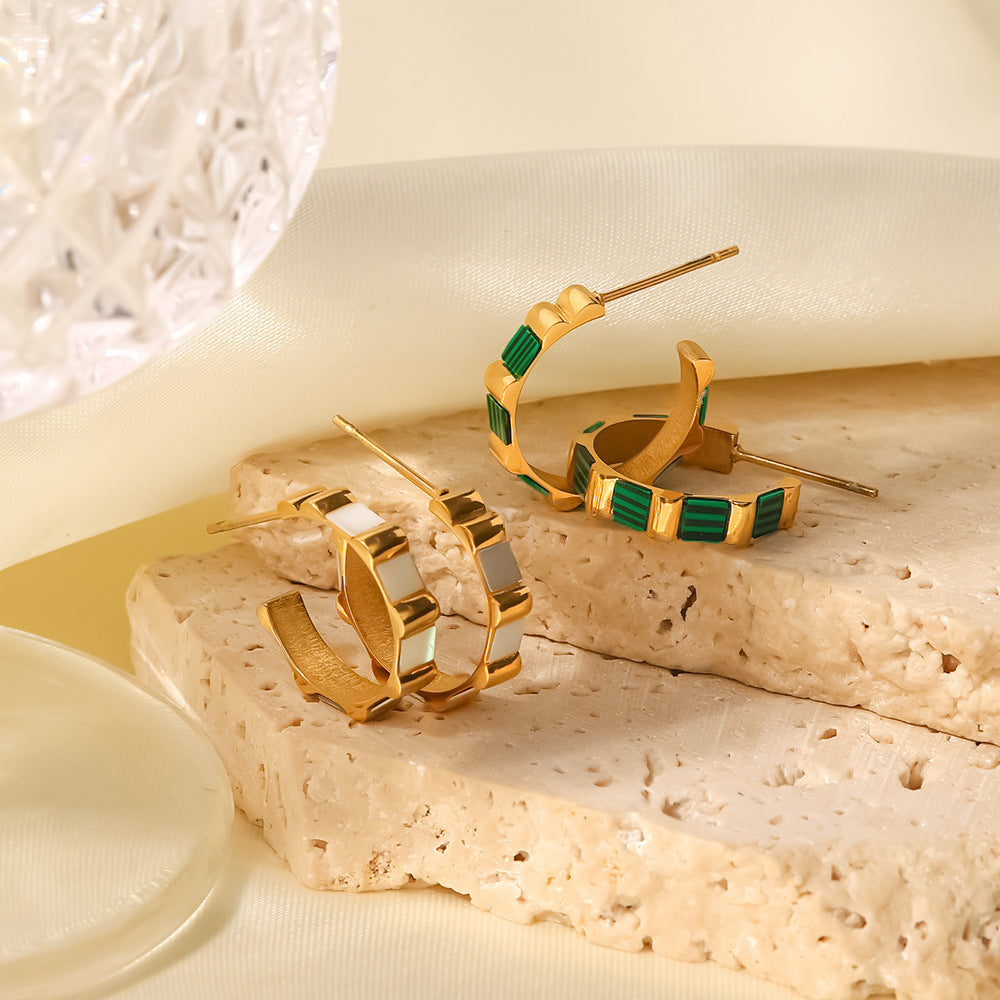 18k Gold C Shape Bamboo Earrings