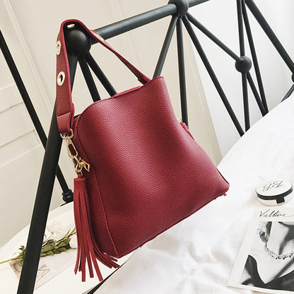 Bucket Bag Witn Tassel