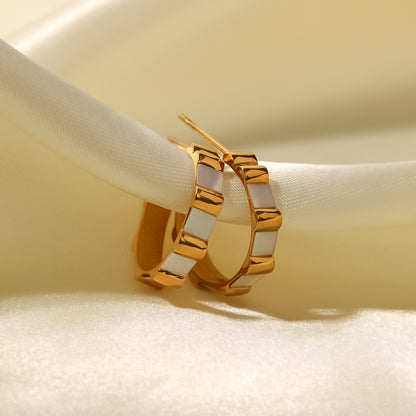 18k Gold C Shape Bamboo Earrings