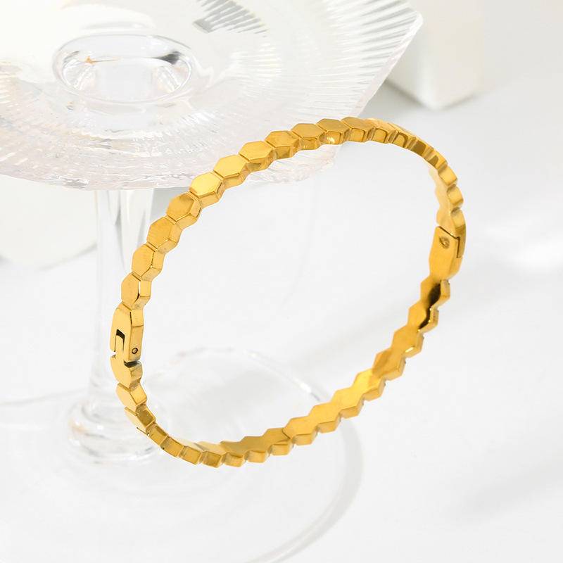 Hexagon-Shaped 18K Gold Bangle